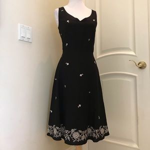 NWOT Paraphrase black linen embroidered dress